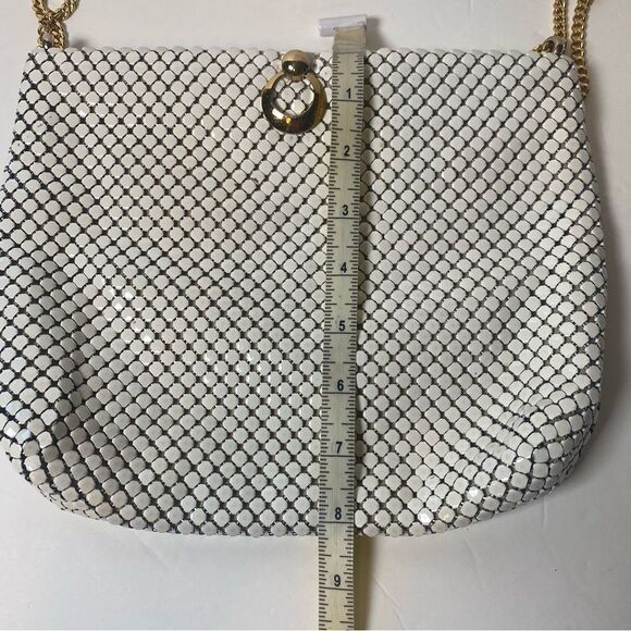 Whiting and Davis Vintage White Mesh Metal Purse W/Adjustable Gold Chain Strap - Picture 7 of 13